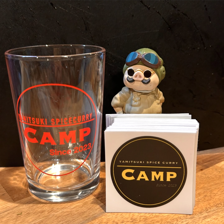 やみつきスパイスカレーCAMP様 名入れスルーで作成したオリジナルステッカー